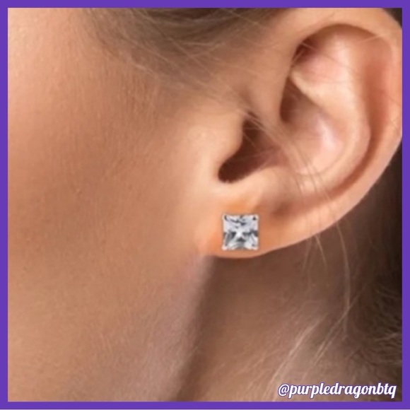 CZ BY KENNETH JAY LANE STUD EARRINGS NWT